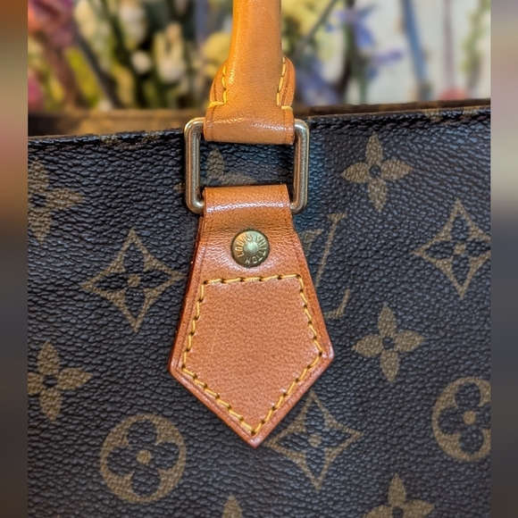 Louis Vuitton Vuitton Monogram Sac PM Bag - Picture 5 of 11
